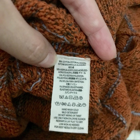 BNWT Free People sweater! - Picture 4 of 4